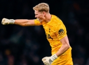 雷火电竞入驻-热刺门将神勇扑救，助球队幸运险胜