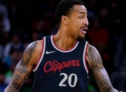 雷火电竞亚洲先驱-四川队绝杀快船，德罗赞状态火热