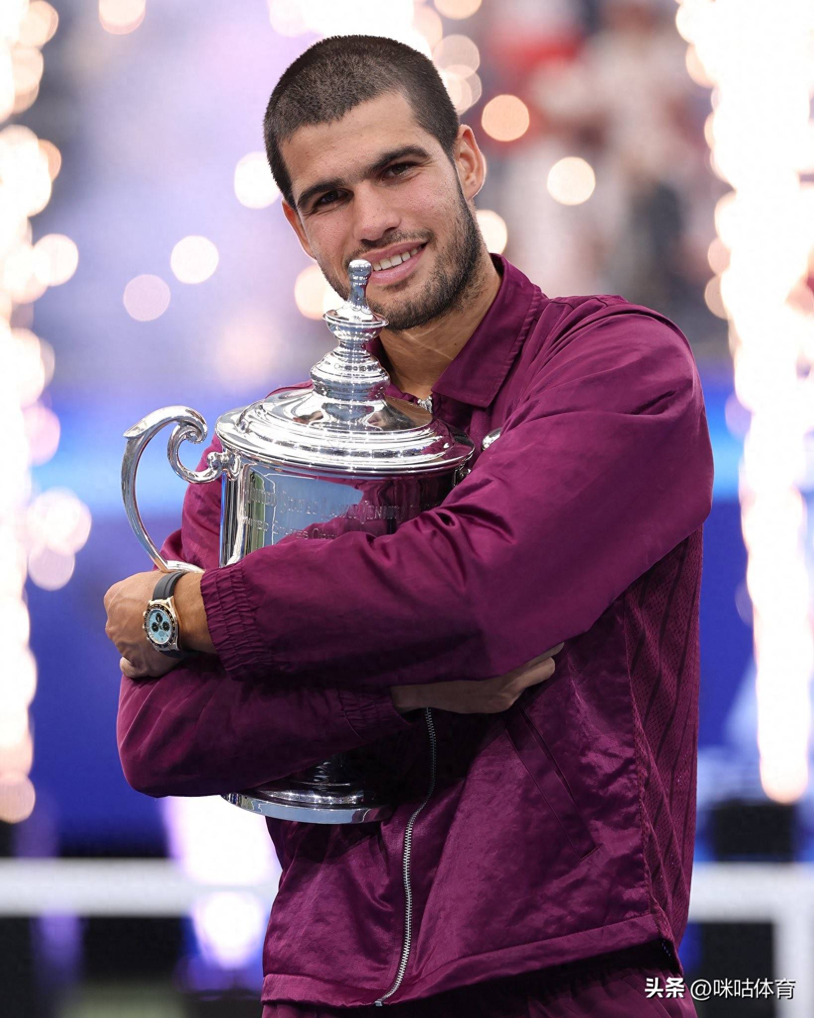 英国网球队鏖战日本网球队，费德勒打破历史纪录的简单介绍